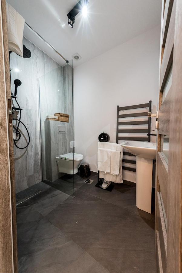 Belmont Voronet Hotel Екстериор снимка